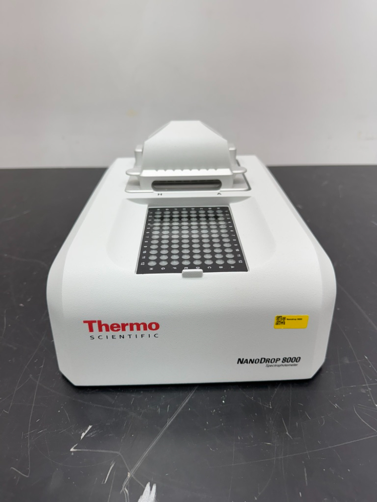 Image of Thermo NanoDrop 8000 UV/VIS Spectrophotometer